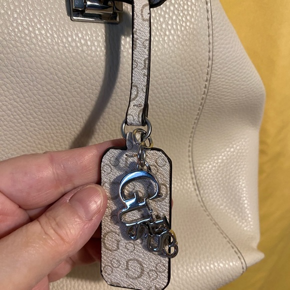 Guess Ivory Pebbled Satchel with Logo Charm - Picture 2 of 8